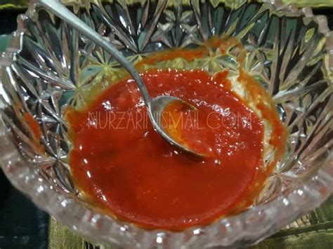 Ayam bagi nasi ayam hainan tak sama dengan ayam bagi nasi ayam biasa yang ayamnya dibakar atau digoreng terlebih dahulu. Resepi Nasi Ayam Lemon Ala Pakli Kopitiam