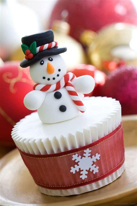 #cakedecorating #cupcakedecorating #cupcakeart #cakeart #prettycupcakes. 25 Beautiful Christmas Cupcake Decorating ideas for your ...