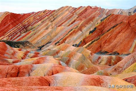 This Scenic Spot In Gansu Is Famous For Its Danxia Scenery Such As An