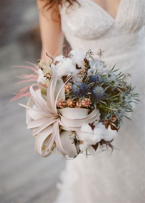 23 Gorgeous Winter Wedding Bouquets