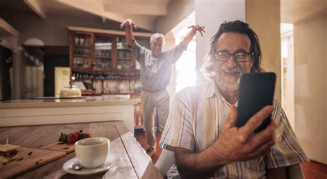 Creating Secure Retirement Income Through Portfolio Diversification