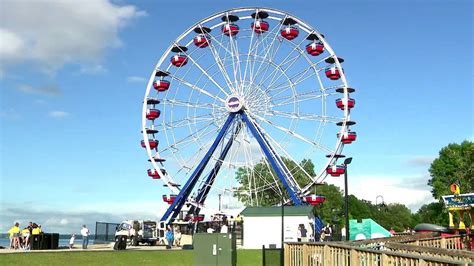 Ten Story Ferris Wheel Debuts At Bay Beach Amusement Park In Green Bay