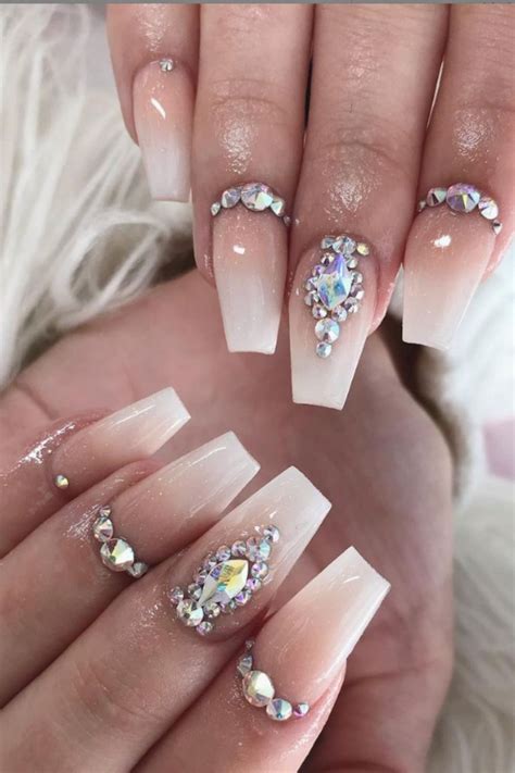 35 Amazing Glitter Acrylic Nails You Want To Try In 2021