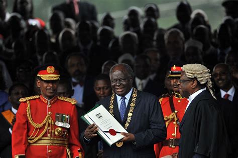 Mwai Kibaki Former President Of Kenya Dies At 90 The New York Times