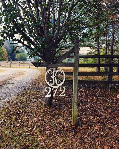 Found it here >> scavenger chic how fabulous are these little fishies hanging from a piece of driftwood and letting everyone know your address! customized address hanging sign driveway metal sign | Diy ...