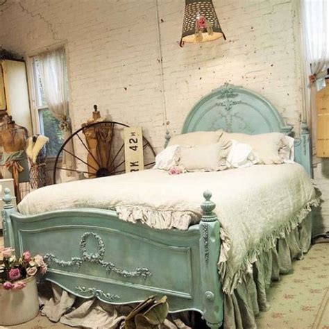 Vintage Style Bedroom Sets How To Decorate Your Bedroom With A Vintage