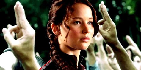 Hunger Games Why District 12 Uses A 3 Finger Salute And What It Means