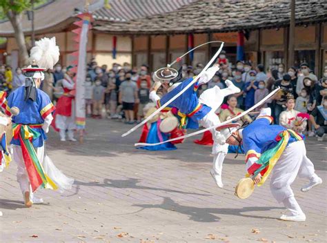 Seven Facts About Traditional Korean Dance That Are Absolutely Amazing