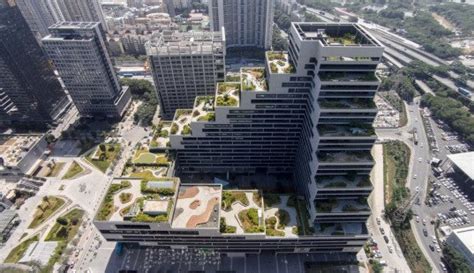 Cascading Shenzhen Office Building Luxuriates Under A Stepped Green