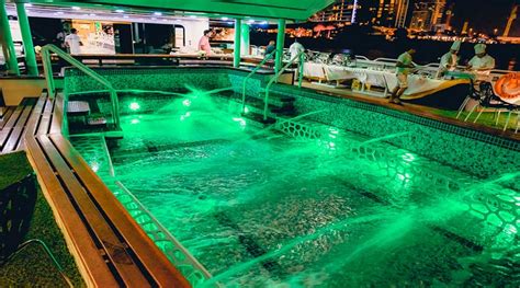 Lotus Mega Yacht With Cruise Dinner At The Best Price Dubaifuturetourism