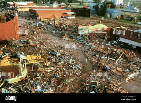 Tornado Aftermath High Resolution Stock Photography And Images Alamy