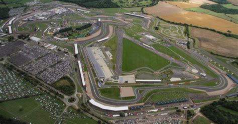 Include (or exclude) self posts. 【MotoGP】Rd.12英國GP賽前展望：賽道路面可能是決勝的關鍵 - 賽車 | 運動視界 Sports Vision