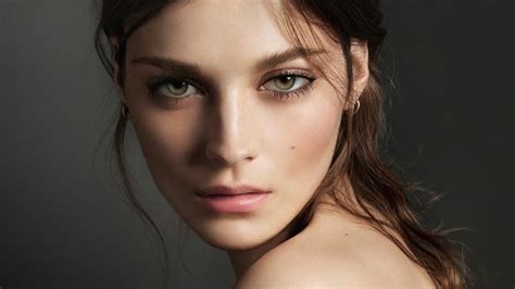 Burberry Beauty Launches New Antique Nudes Collection Duty Free Hunter