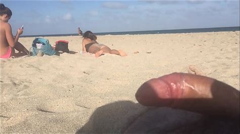 Nude Beach Cfnm Jerk Off In Front Of Bikini Girls