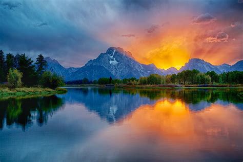 Sunset At Oxbow Bend In The Grand Teton National Park In Wyoming