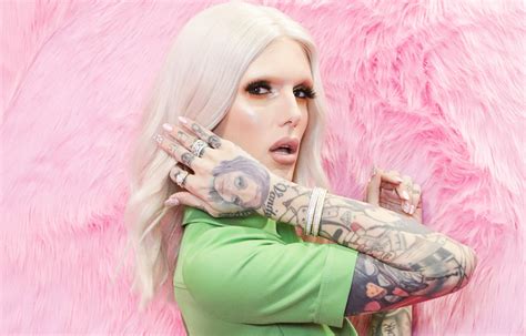 Jeffree Star Former Hairstylist Exposes Him For Racism