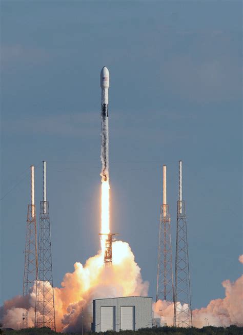 Spacex to launch four axiom missions to iss. February 17, 2020 SpaceX Starlink Launch - National Space ...