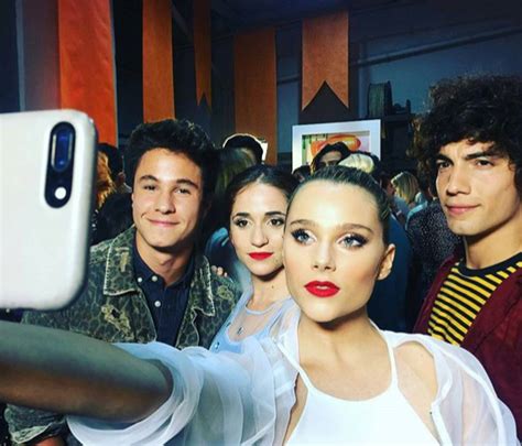 Ya puedes disfrutar de los mejores vídeos de tus series y películas favoritas de disney channel. Pin by Cierra Ellsworth on Soy Luna ️ | New disney channel ...
