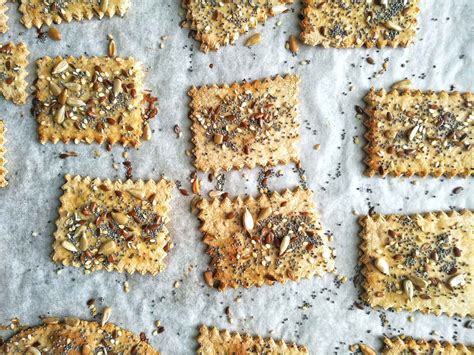Una ricetta esclusiva di kefirko per fare le brioche con il kefir. Cracker di avena, kefir e semi oleosi: i Krefir | Non ...