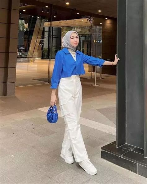 Ootd Baju Biru Elektrik Hijab Ootd Hijab Outfits Hijab Hijab Style Casual Hijabi Outfits