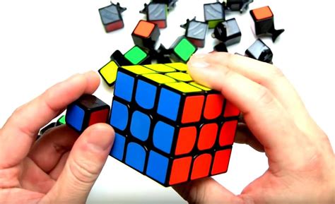 How To Solve The Rubiks Cube Faster With Shortcuts Puzzles