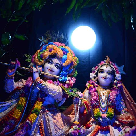 Aggregate more than 142 radha krishna wallpaper iskcon best - noithatsi.vn