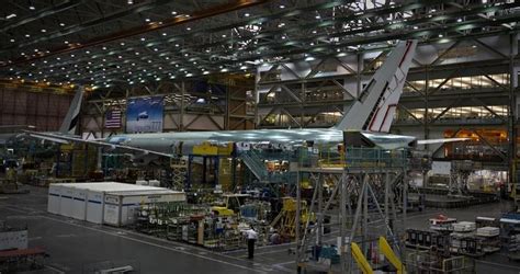 Boeing To Cut 777 Production Rate By 40 Percent In August 2017 Fox