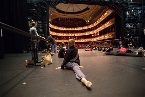 The Royal Ballet In Class On The Royal Opera House Main St Flickr