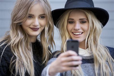 Best Beauty Accounts On Snapchat Popsugar Beauty Australia