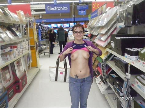 Nackte Mädchen Von Walmart Porno Bilder Sex Fotos Xxx Bilder 1616889