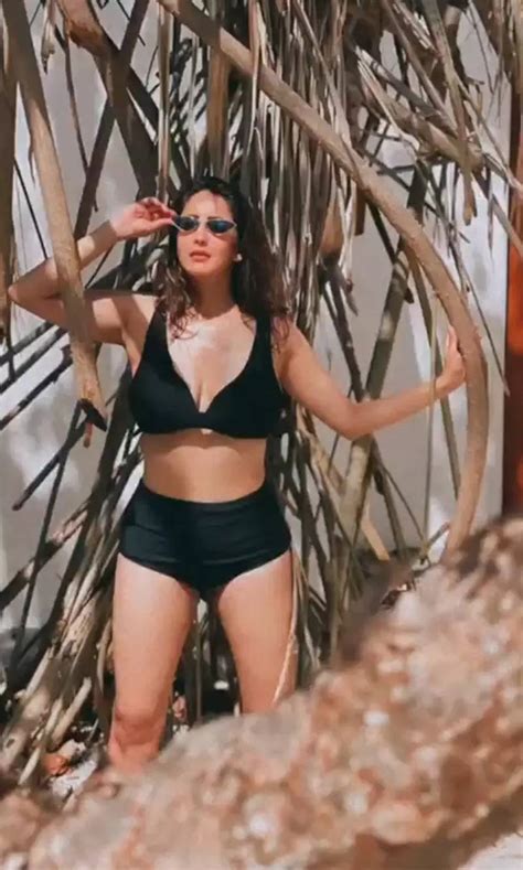 Chahatt Khanna Sends Internet Into A Tizzy With Her Maldives Vacation