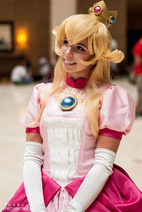 Adorable Peach Cool Costumes Cosplay Costumes Cosplay Ideas Princess Peach Cosplay Cosplay