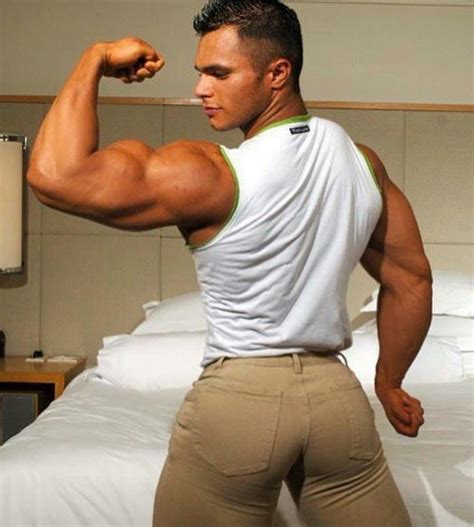 Pin By Richard Foon On Bums Mens Muscle Muscle Men Body Builder