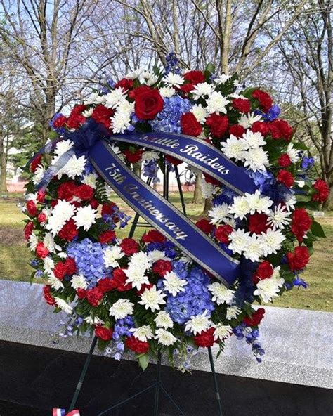 Learn about funeral flowers prices, cheap funeral flowers, funeral flower arrangements. Flowers for Military Funerals - Blogs ... | Funeral floral ...