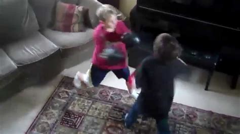 Little Kids Fight 2 Youtube