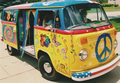 Hippie Bus Vw 💛💚💛 Hippie Bus Hippie Van Volkswagen Van