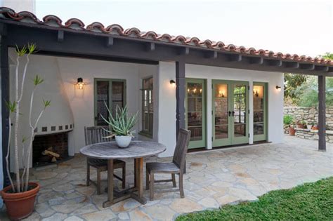 Spanish Style Patios Spanish Inspired Outdoor Spaces Hgtv