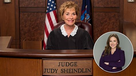 Thẩm phán Judy đưa ra lời khuyên cho cháu gái Sarah Rose khi cô ấy tiếp