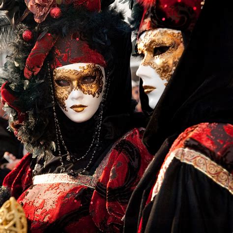 Direct From Venice Carnival Of Venice Yearly Show Of Costumes Masks