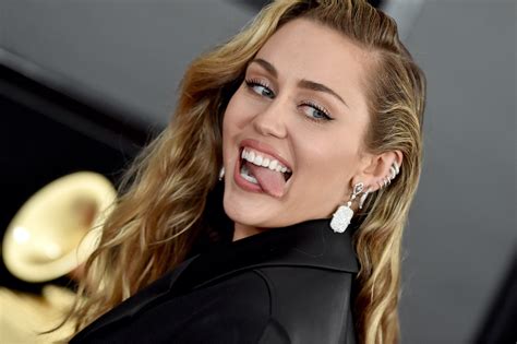 Miley Cyrus Insured Her Tongue For 1 Million After Her Infamous 2013 Vmas Performance