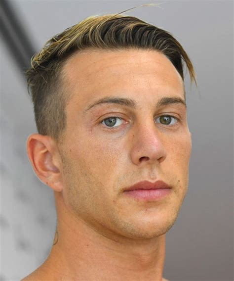 Federico bernardeschi fifa 21 career mode рейтинги игрока. Federico Bernardeschi, biografia