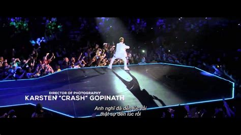 Music video by justin bieber performing all around the world (official). Justin Bieber, All Around The World, Live 2015 - YouTube