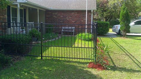 If you work long hours (more than 5 hours), hire a. Yard Fences For Dogs • Fence Ideas Site