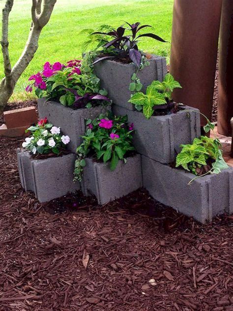 10 Garden With Cinder Blocks