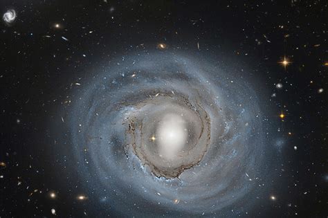 Fossil Galaxy Discovered Within Milky Way