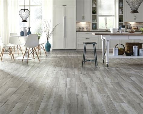 Porcelain Tile That Looks Like Wood Pin By Kitchen Countertops Cabinets On For The Home Living