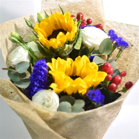 Online Appealing Mixed Flowers Bouquet T Delivery In Singapore