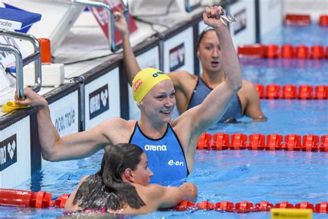 Swedish Nationals Day 2 Sjostrom Wins 100 Fly Gold In 559