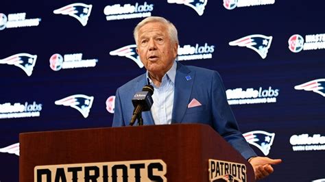 What Robert Kraft Is Looking For In Next Patriots Head Coach Nbc