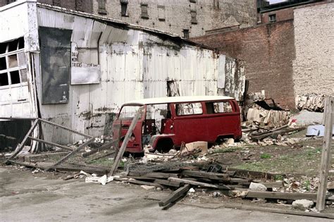 37 Color Photos That Capture City Life Of New York In The 1970s ~ Vintage Everyday